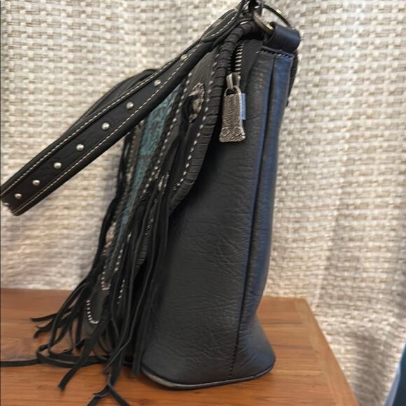 Trinity ranch Black and Teal leather tassel shoulder bag - Picture 5 of 10